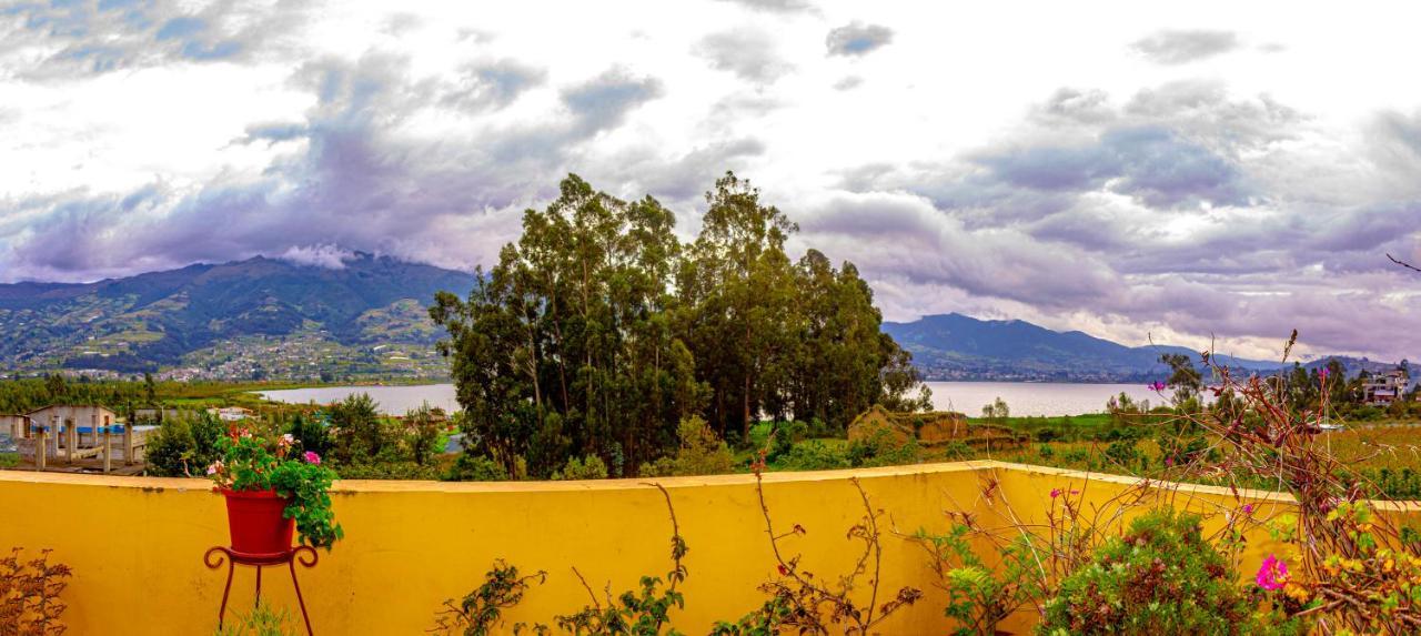 Casa De Luis Panzió Otavalo Kültér fotó